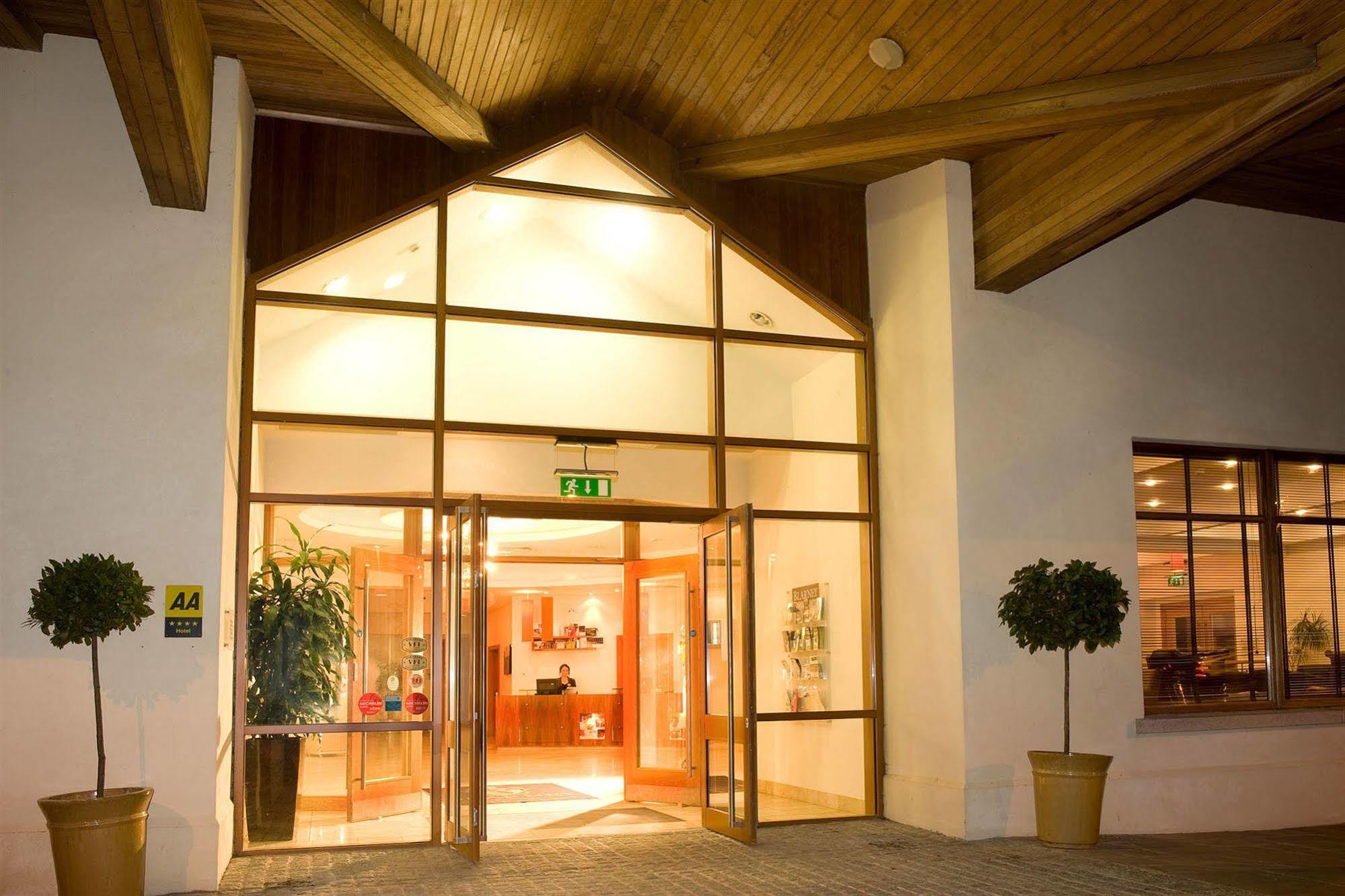Self Catering Lodges At The Blarney Hotel & Golf Resort Bagian luar foto